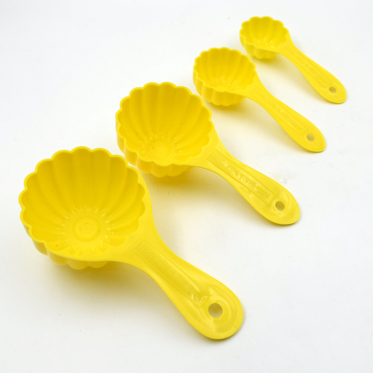 5559 Plastic Kitchen Tool Mould Ladoo Mould Spoon Ladoo Making Spoon Set For Kitchen Multipurpose Plastic Ladoo Mold For Making Different Variety Of Ladoo (4 Pcs Set)