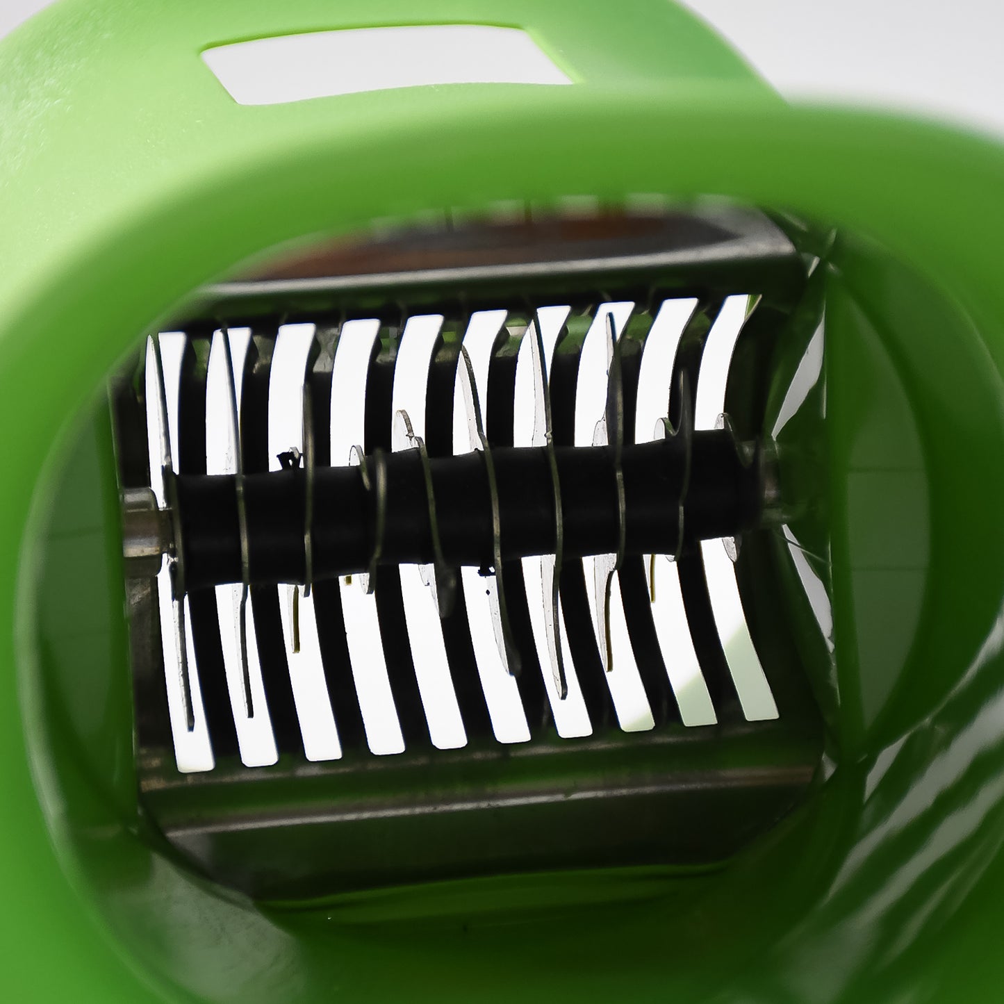 Apex Ovel Manual Chilly Dry Fruit Cutter Grinder