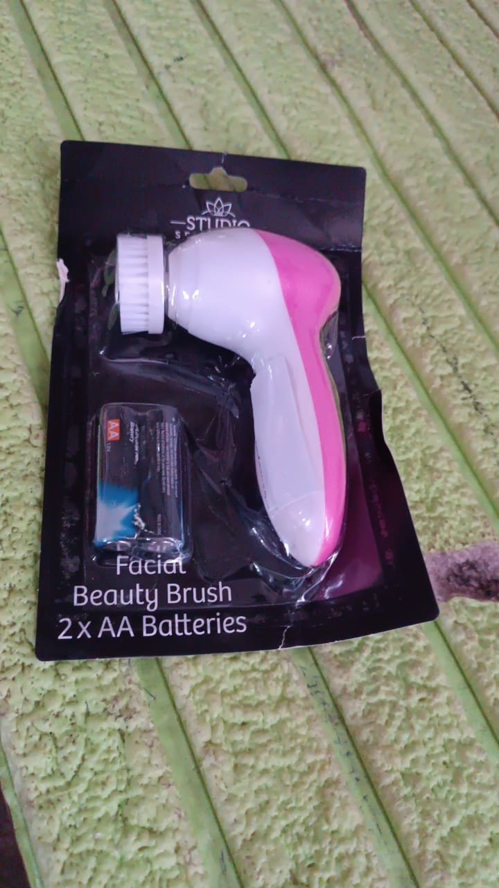 Facial Beauty Brush Face Massager (1 Pc With 2 Aa Battery Included)