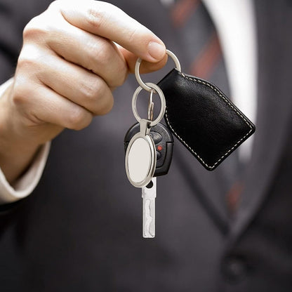 Elegant Oval Shape Metal Keychain For Personal Use