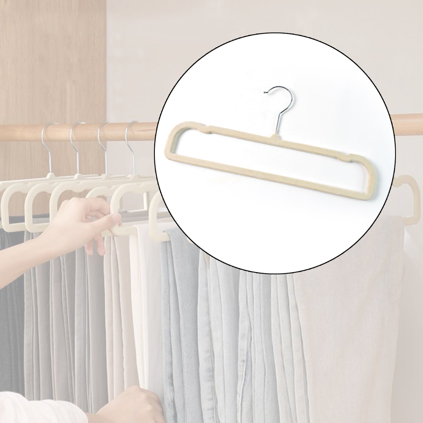 Premium Velvet Non-slip Cloth Hanger With Metal Hook (1 Pc)