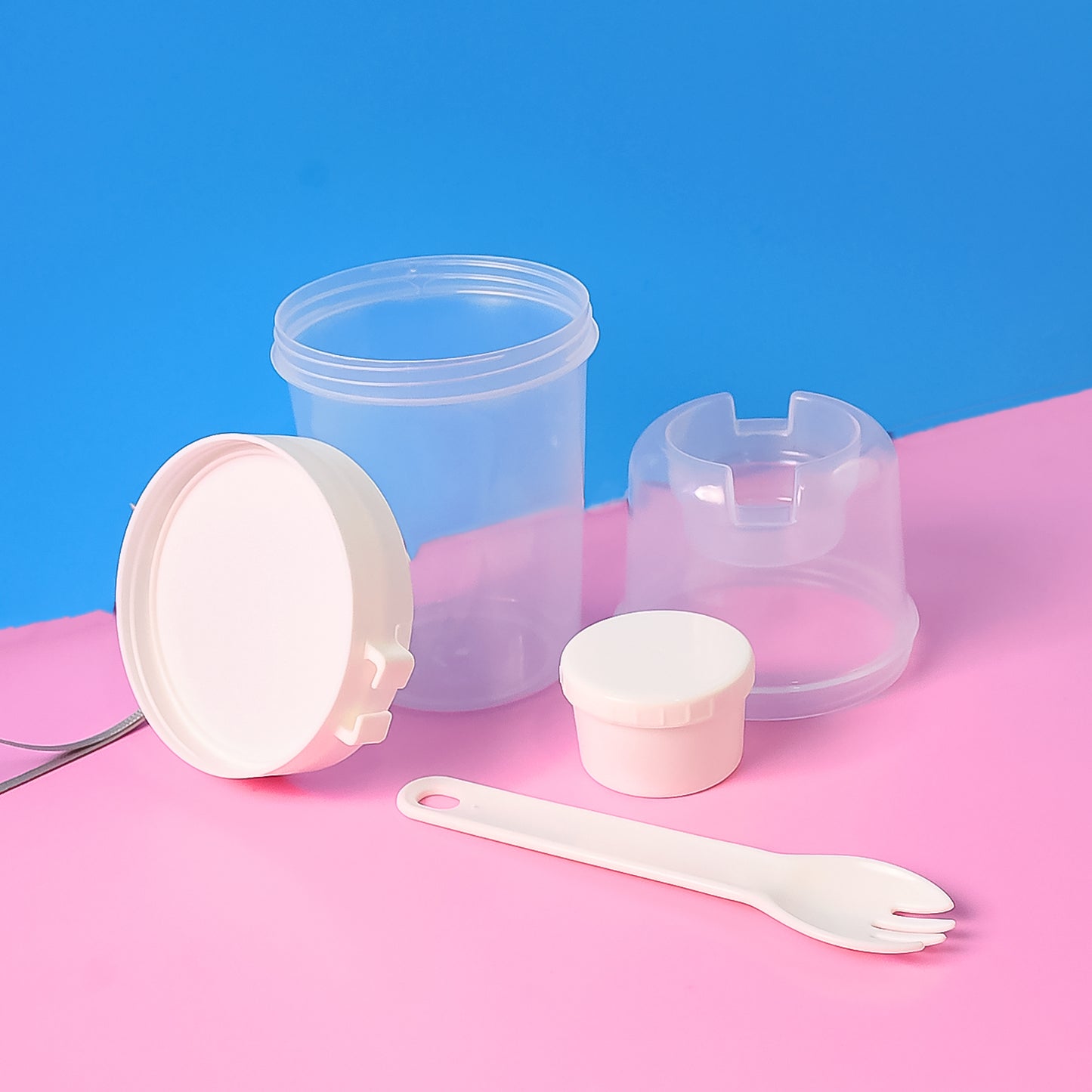 2-piece Salad Cup Lunch Container With Dressing Storage And Reusable Fork